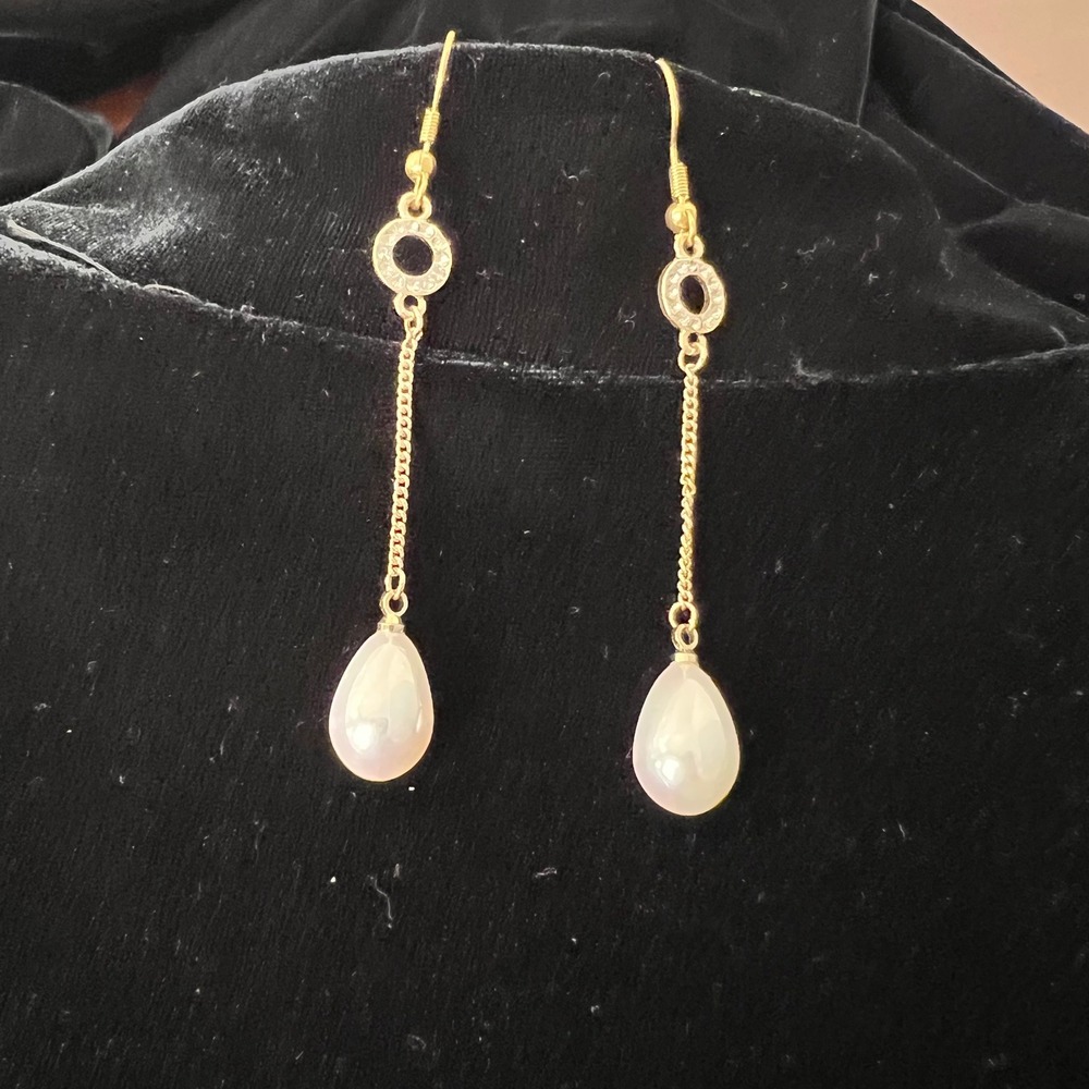 Gold Tone Faux Pearl Teardrop Dangle Earrings Crystal Halo Coquette Drop